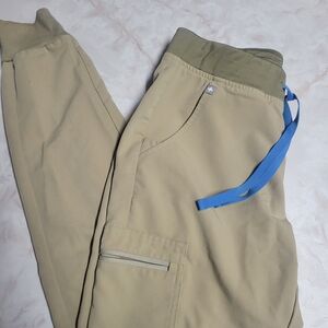 FIGS Zamora Jogger Scrub Pants Tan Women’s Small